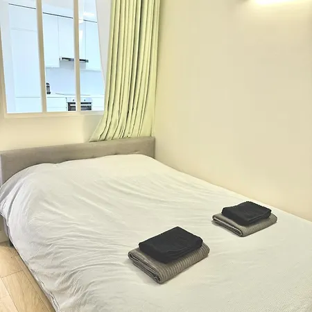 Modern Parisian Flat Quartier Asiatique Choisy Апартаменты Париж